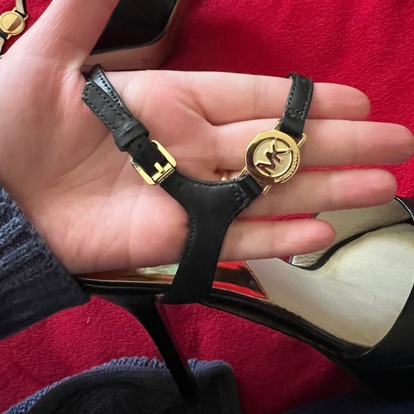 Michael Kors Black High Heels Size 8 - Picture 4 of 4